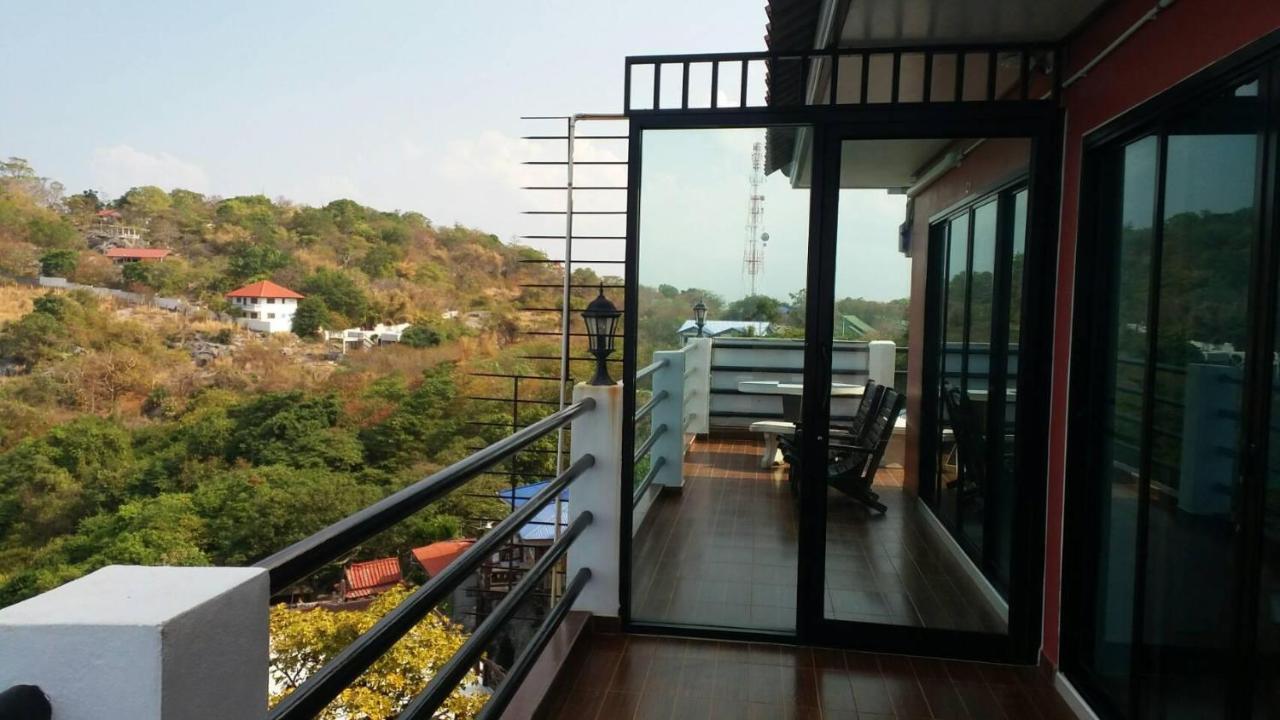 Ocean View Resort - Koh Sichang Exteriör bild