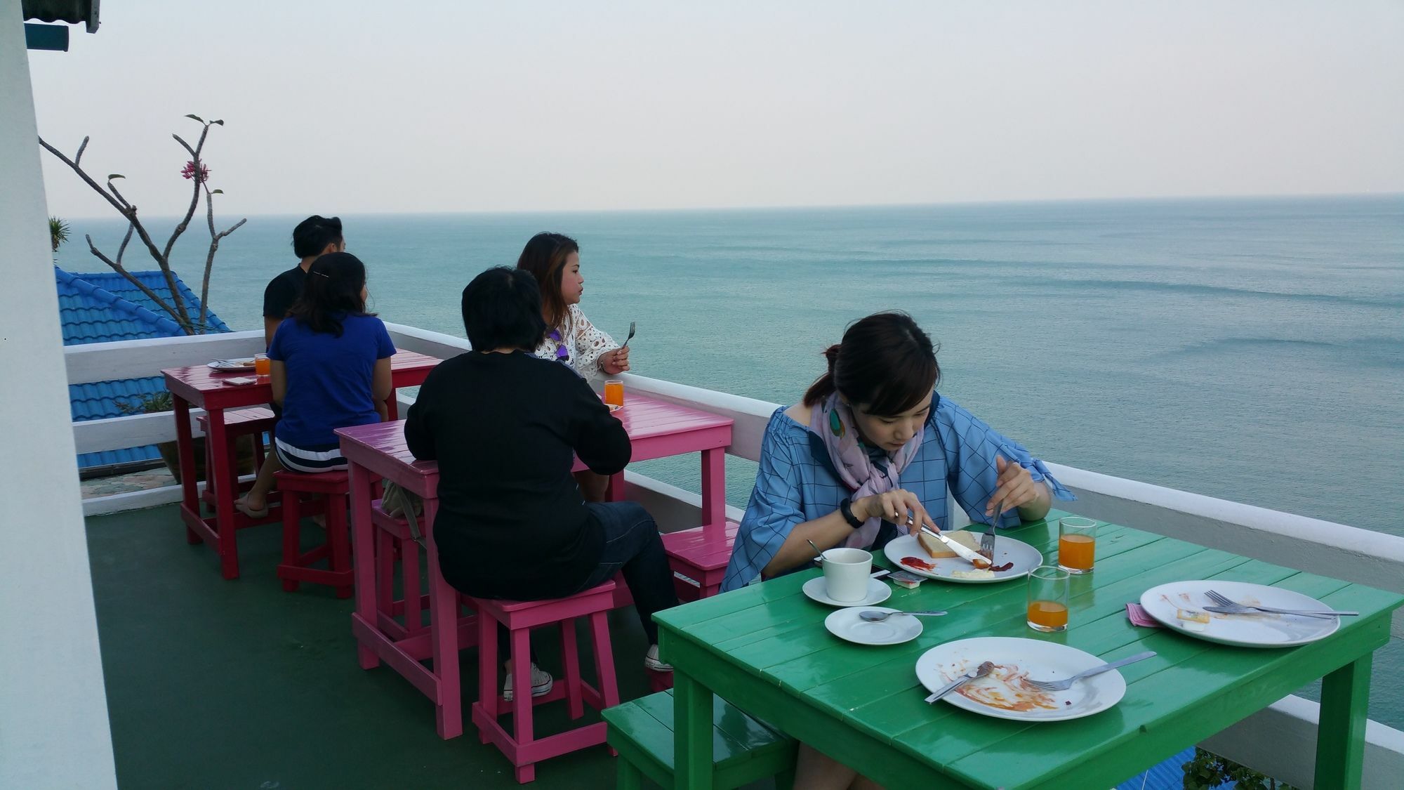 Ocean View Resort - Koh Sichang Exteriör bild